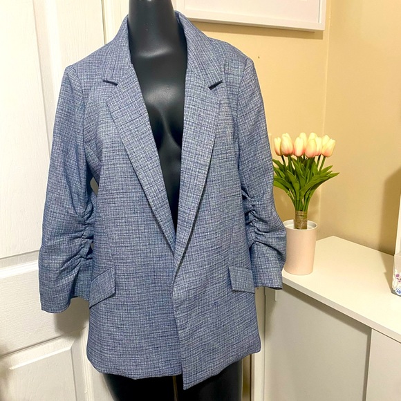 Skies are Blue Blazer - Picture 1 of 2